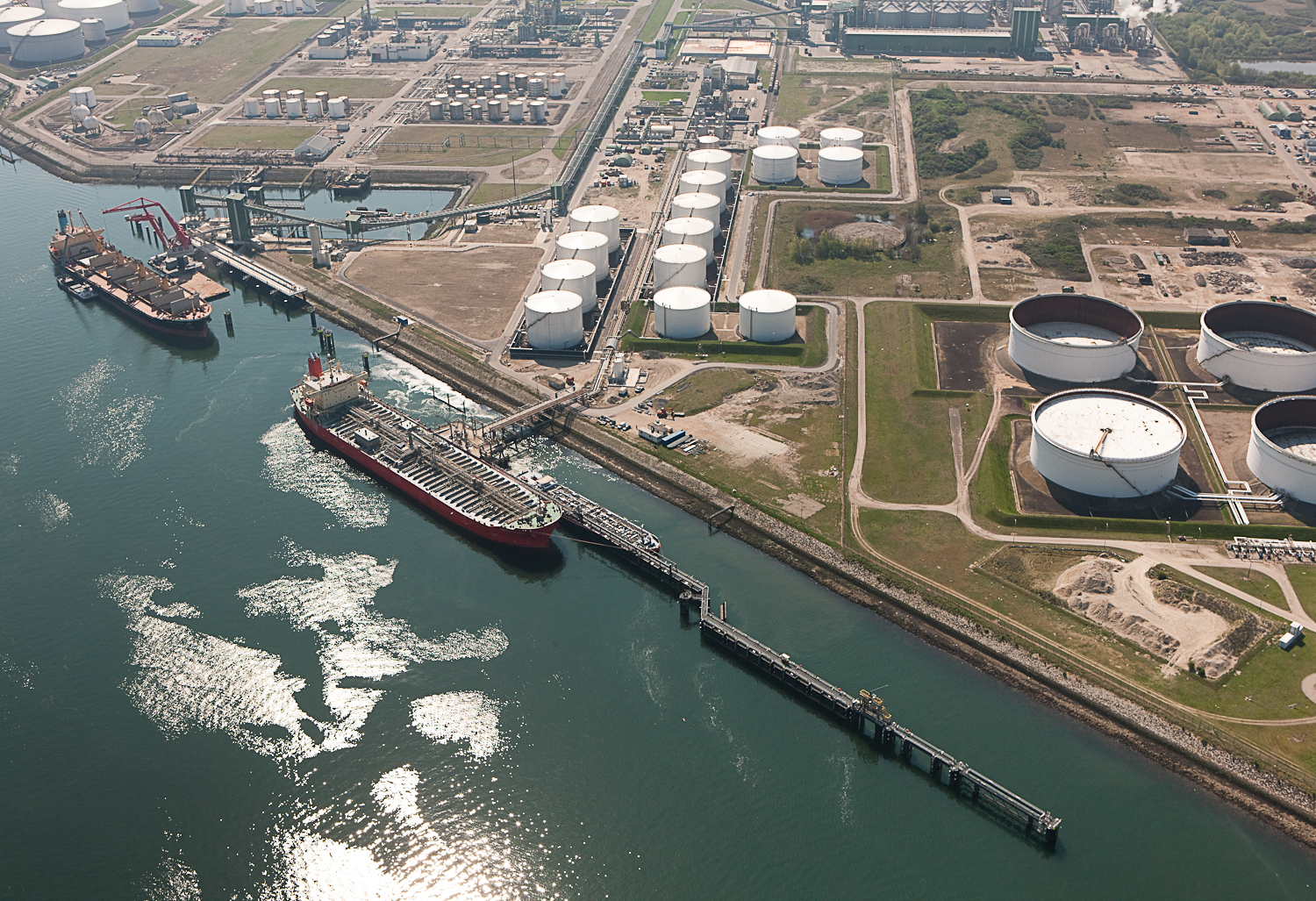 Oil refinery and terminal facility